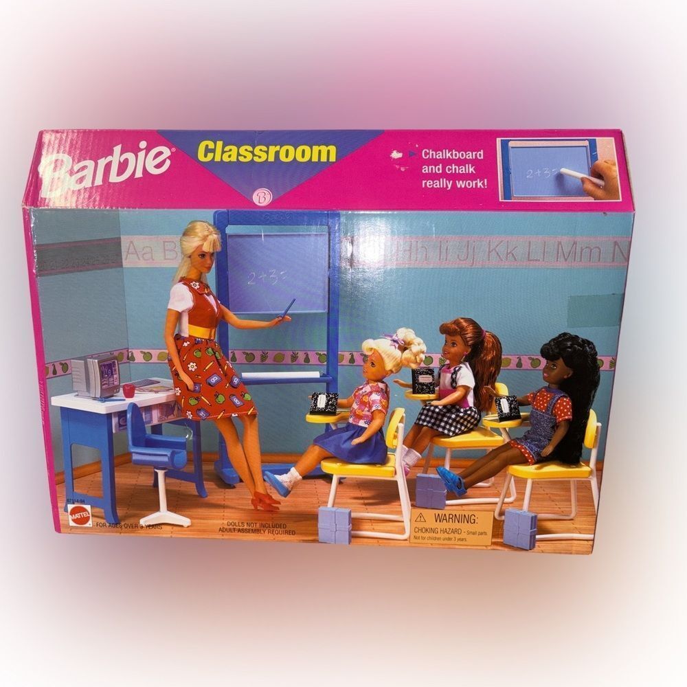 Nwt vintage Barbie Classroom Playset 1998